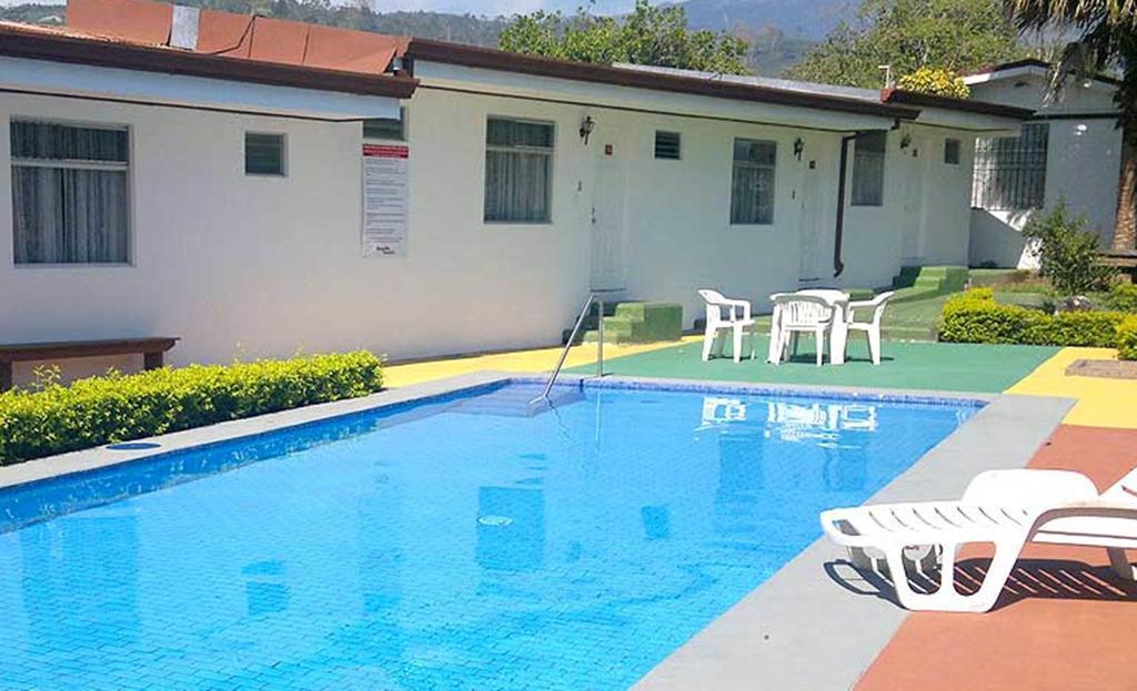 Hotel Wagelia Dominica Туриалба Екстериор снимка